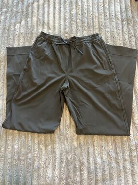 Lululemon Women’s Dress Pants - Size Medium